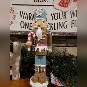 Candy Cane Nutcracker-NWT